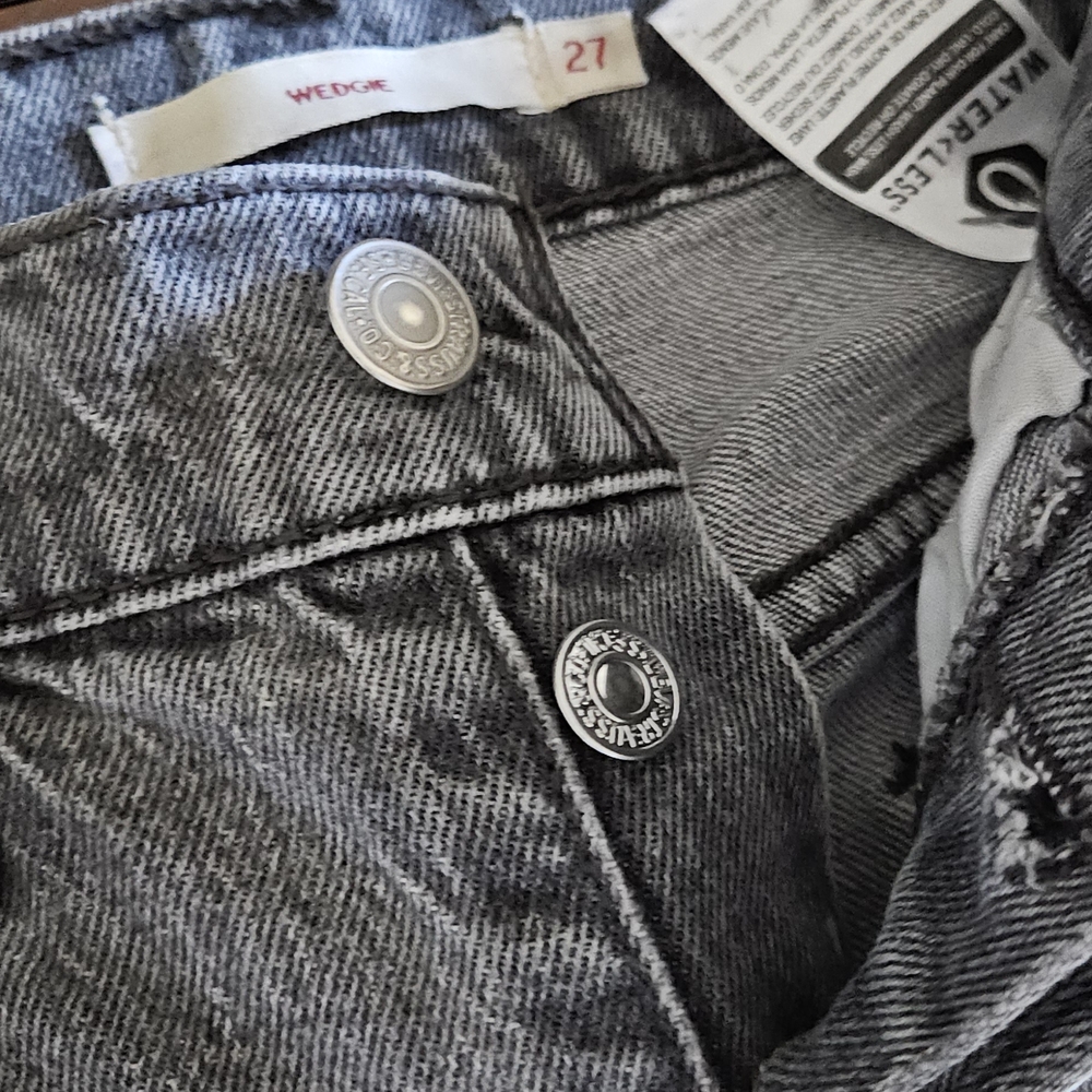 Grey Acid Wash High-Waist Jeans with Branded Buttons